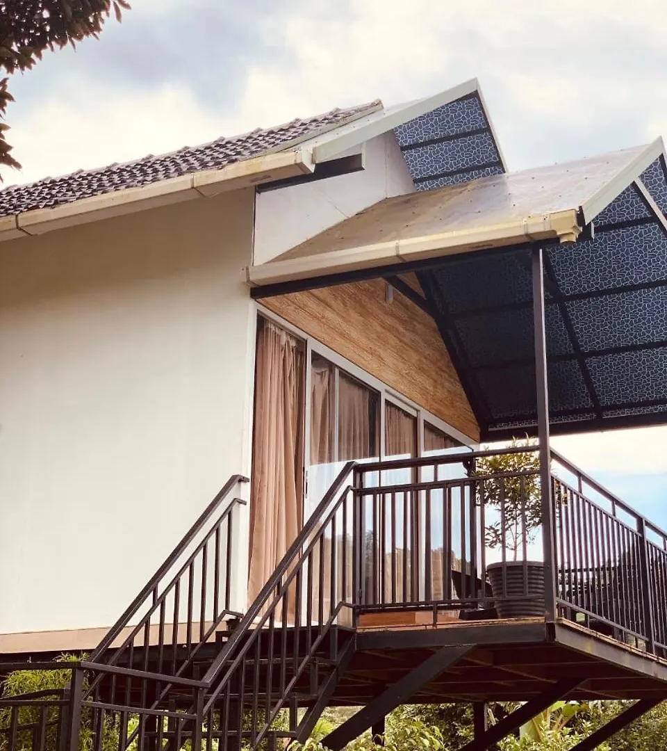 Misty Hideout Bed & Breakfast Kakkadampoyil