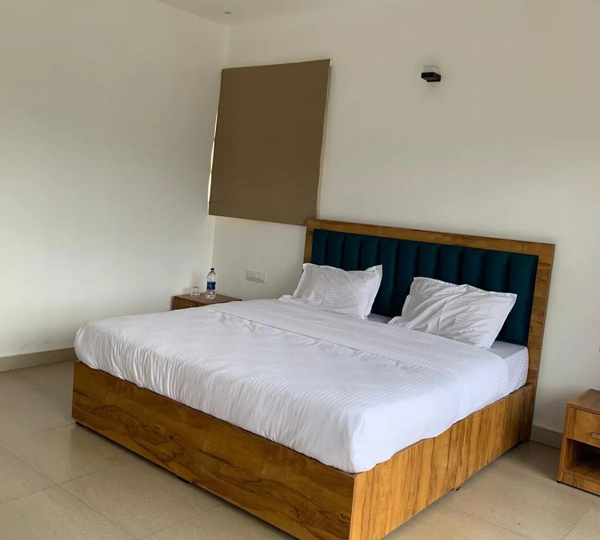 Misty Hideout Bed & Breakfast Kakkadampoyil India