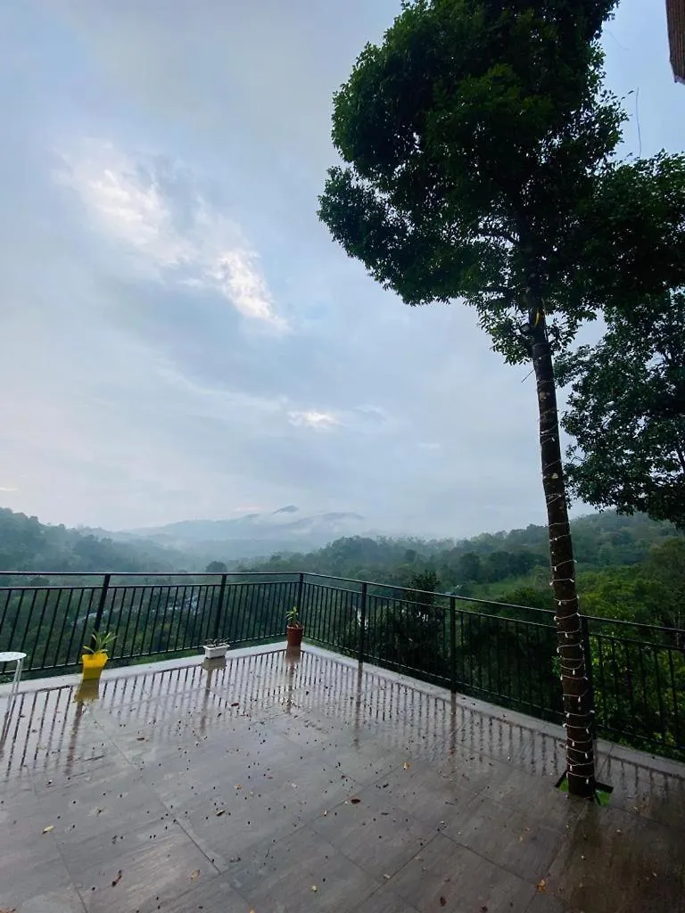 Misty Hideout Bed & Breakfast Kakkadampoyil India